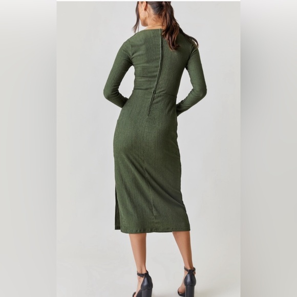 New Francesca’s Cali Twist Front Olive Midi Dress - Picture 3 of 5